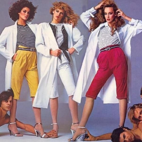 Разнообразие одежды 80-х, популярные образы и материалы